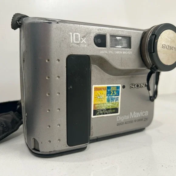 Sony Digital Mavica MVC-FD71 Camera